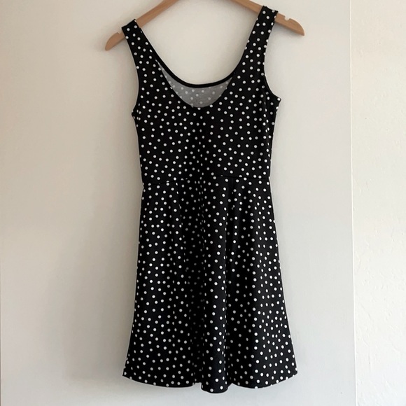 Polka Dot Sleeveless Dress - Picture 2 of 3